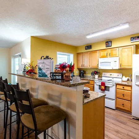 Montauks Point! Private Pool Home 10 Min Drive To Anna Maria Beaches!